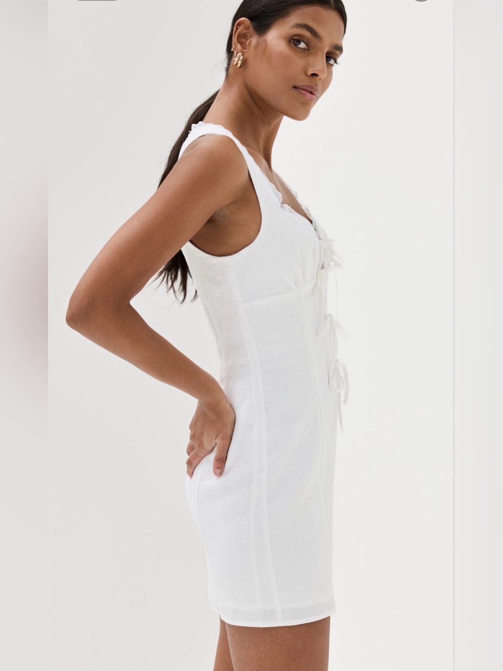 Reformation Reia Linen Mini Dress • Lace Trim • White • front ties • sz 6 - Picture 5 of 14